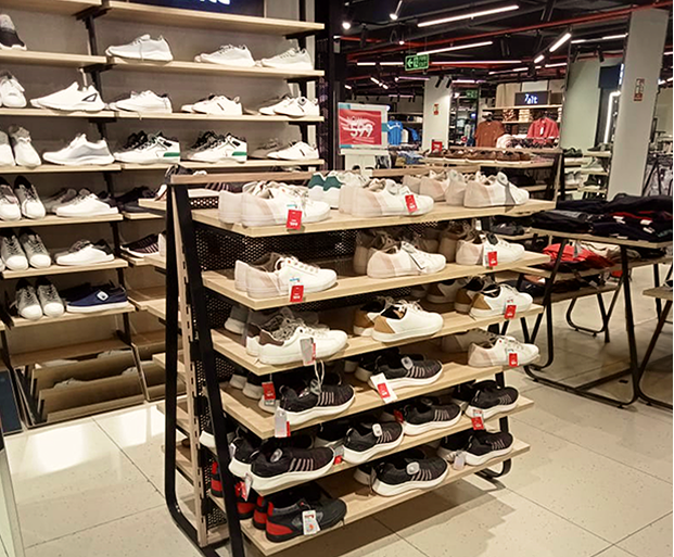 Pantaloons Shoe Store – Indore Left